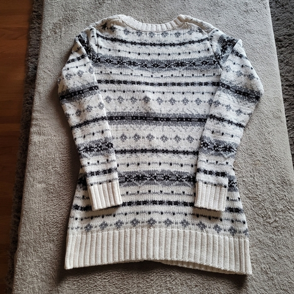 G.H. Bass & Co long cardigan size medium - Picture 9 of 13